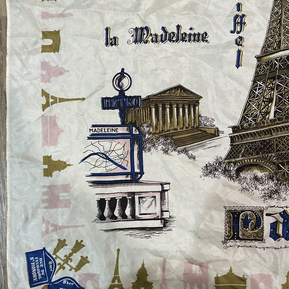 Womens paris scarf - silk - 27in x 25 in. - Picture 2 of 4